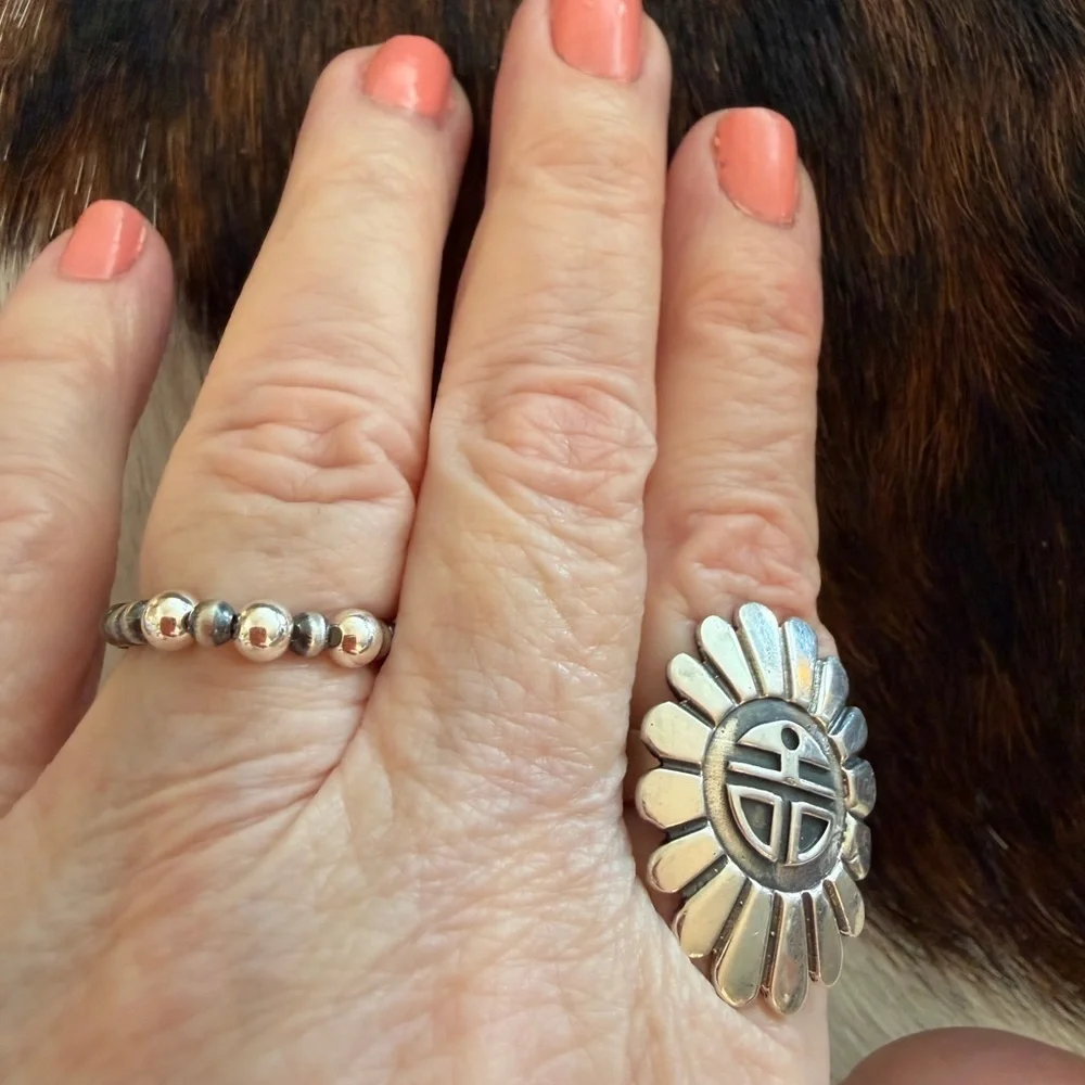 ❤️ 3mm Desert Pearl & Shiny Beads Sterling Silver Stretchy Adjustable Ring